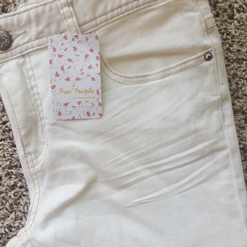 💣 Free People Cropped Denim Jeans 💣 - Picture 7 of 8